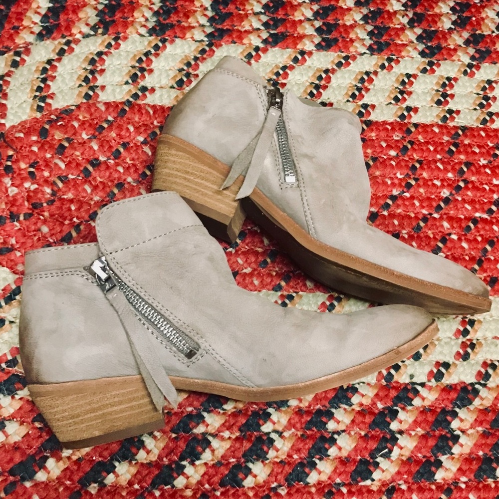 Sam Edelman Leather Booties 🎄